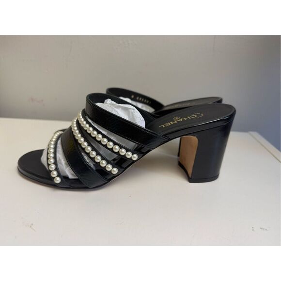 Chanel white pearl strappy block heel sandals 38.5 - Picture 4 of 9